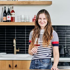 Meet your Posher, Holly